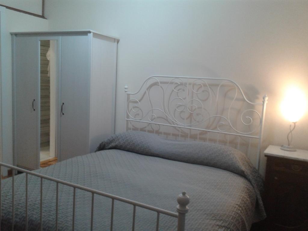 B&B Roma Per Fiera E Aeroporto ปอนเต กาเลเรีย ภายนอก รูปภาพ